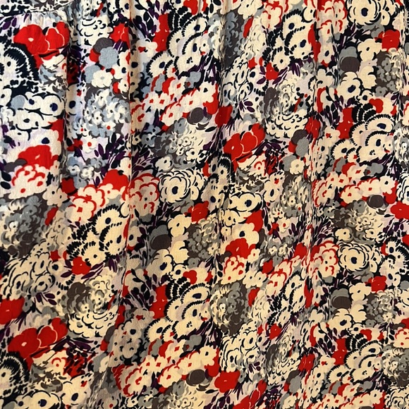 BCBG Generation Floral Mini Dress with Sheer shoulders and back panel - Picture 3 of 6